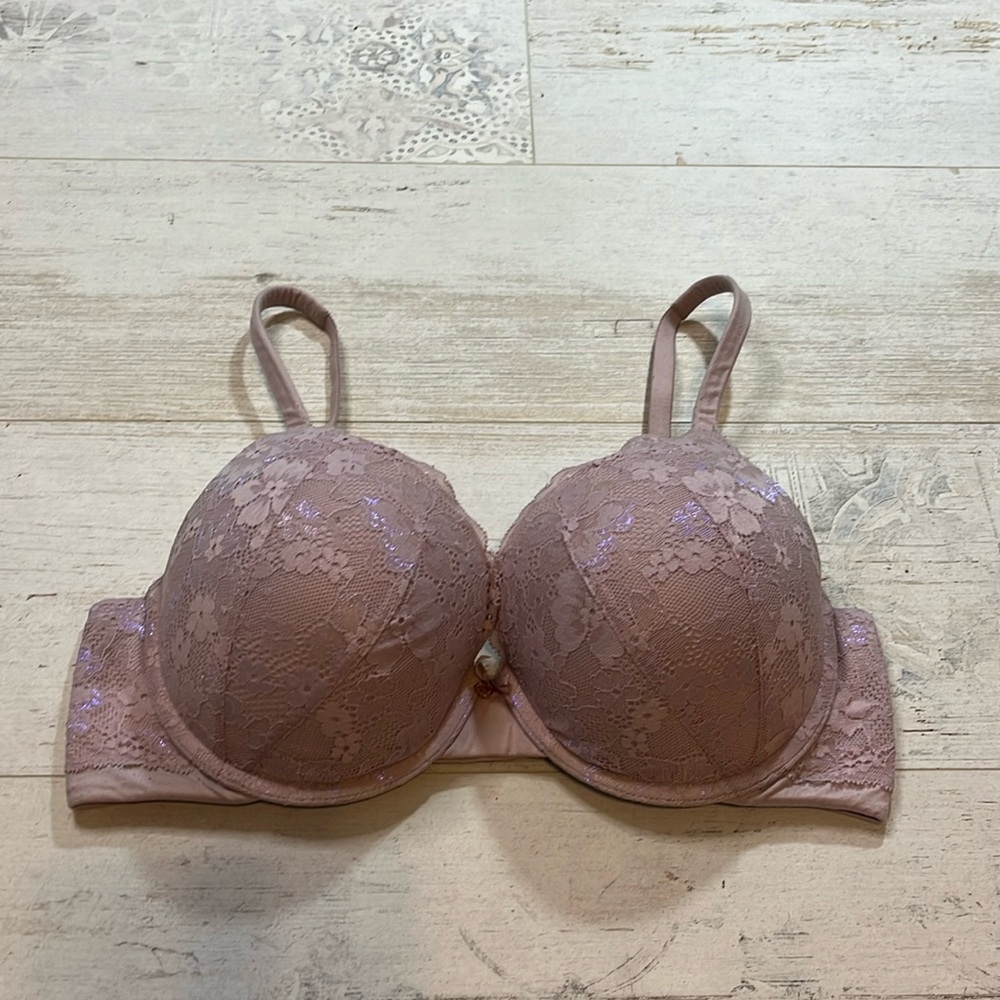 Victoria’s Secret Light Purple Lace Body by Victoria Perfect Shape Bra